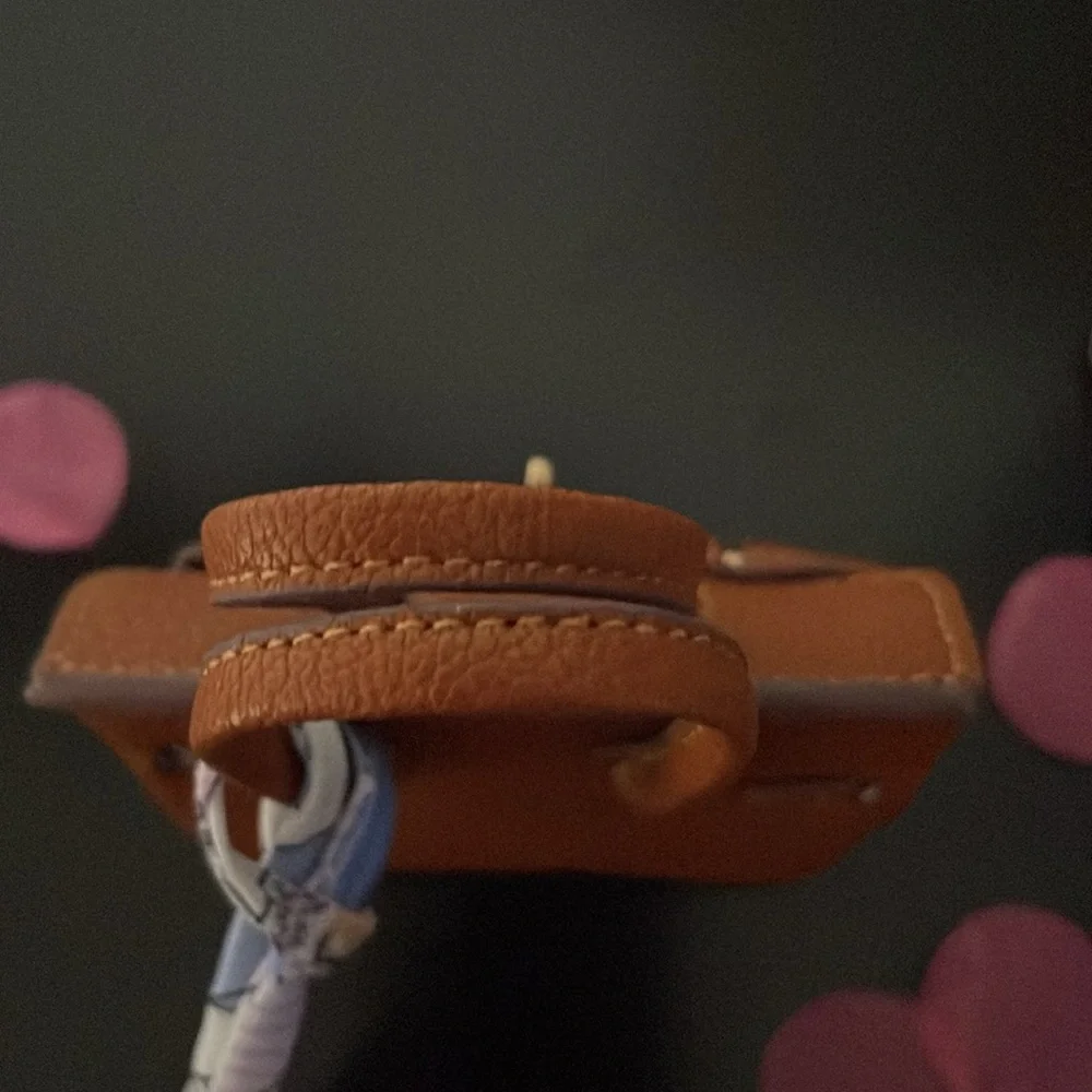 New Purse Charm, Air Pods Pro case - Picture 7 of 7